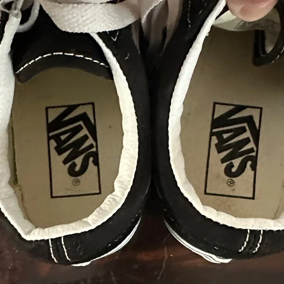 Vans Black and White Classic Plarform Sneakers - Picture 3 of 8